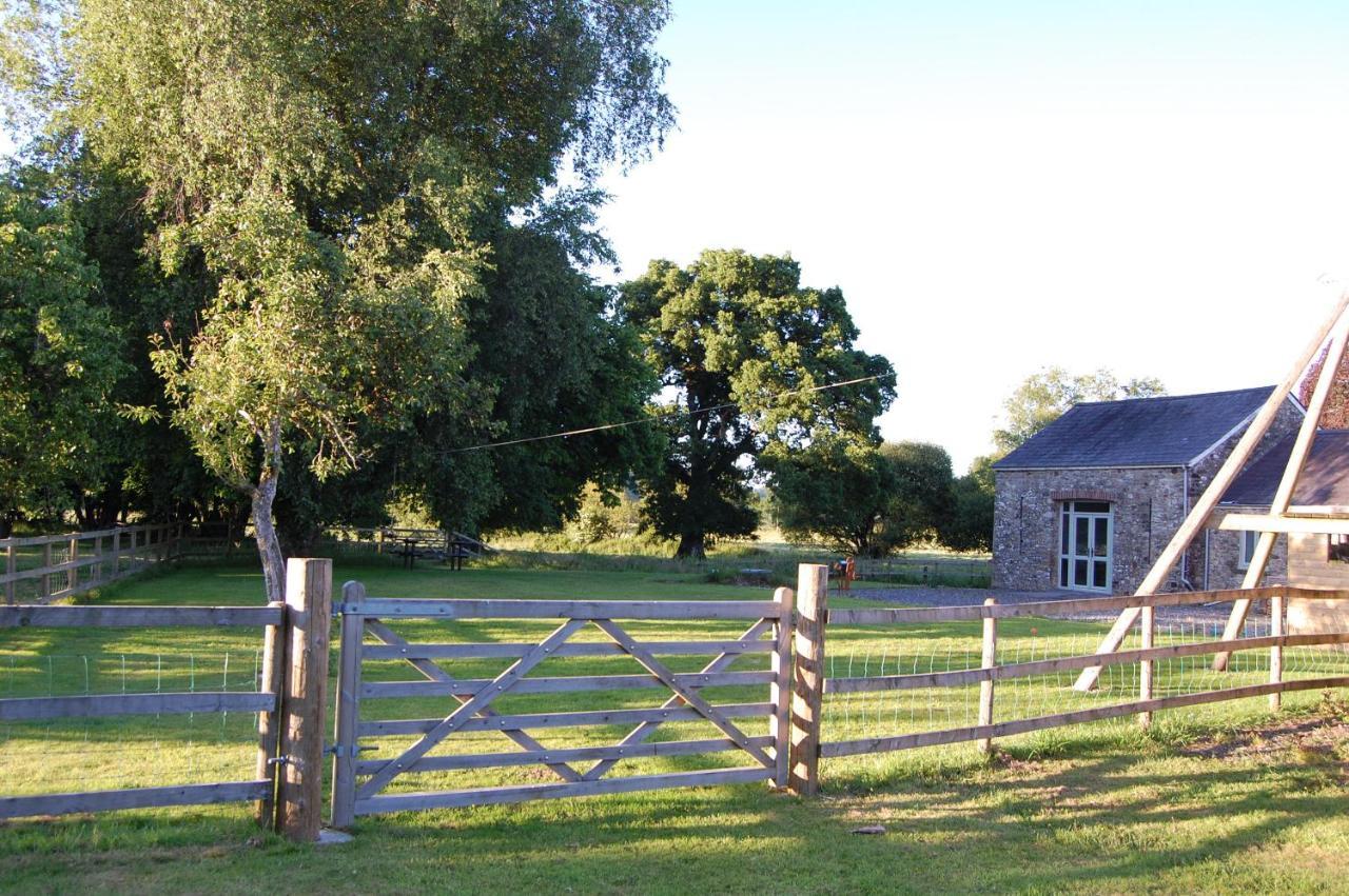 Dinefwr Cottage Carmarthen Exterior foto