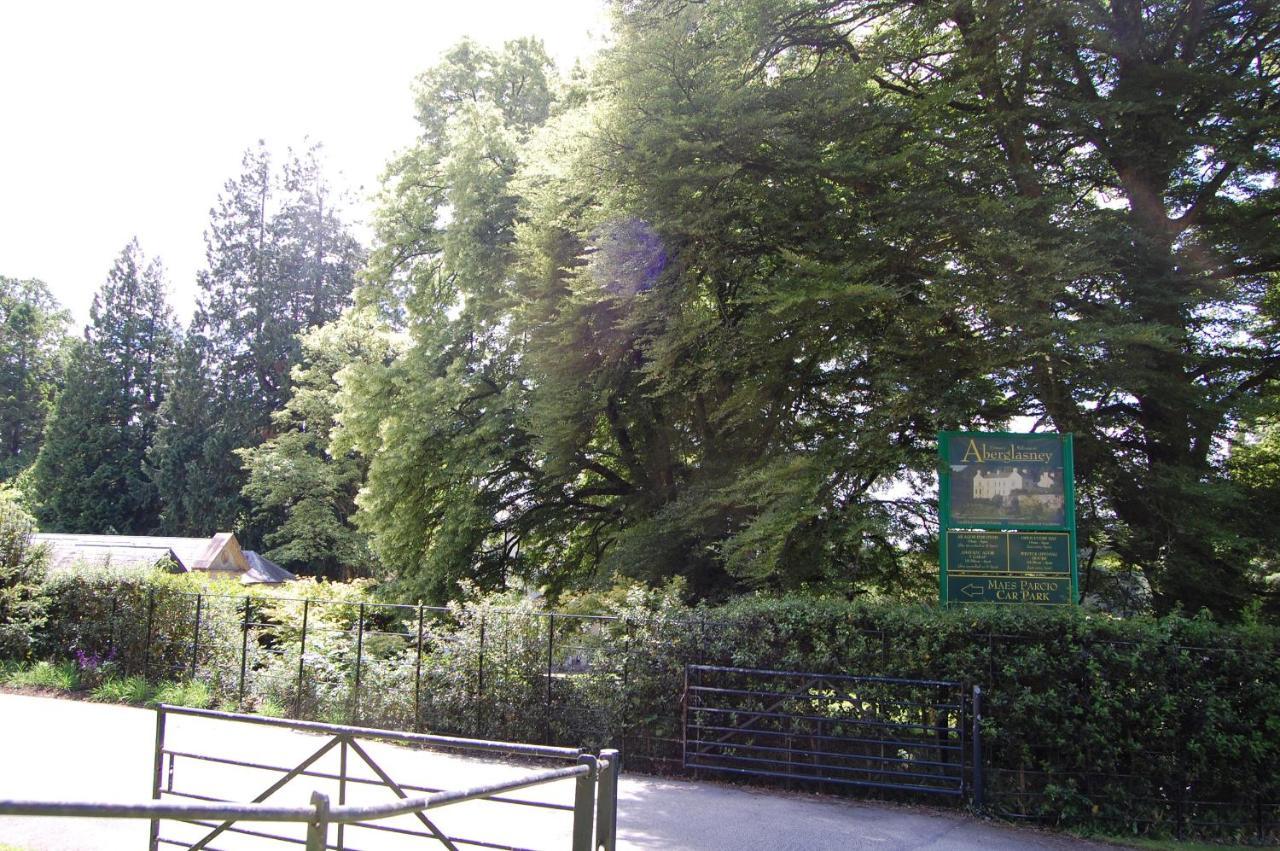 Dinefwr Cottage Carmarthen Exterior foto